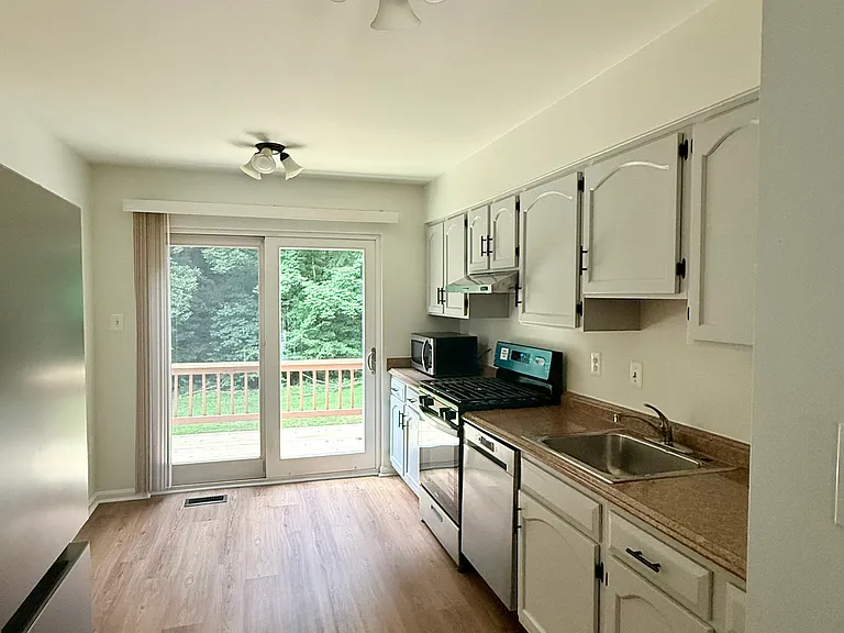 7881 Wintercress Ln — Photo 5