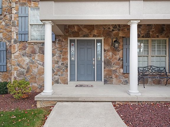 2nd image of 1080 Augusta Cir