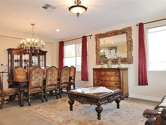 4th image of 2165 Dickinson Ln