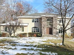 10 Nelson Rd, Monsey, NY 10952