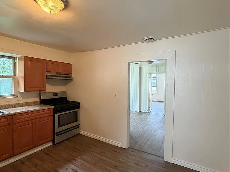 1218 Mechanic St #4 — Photo 8