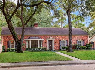 12218 Old Oaks Dr, Houston, TX 77024