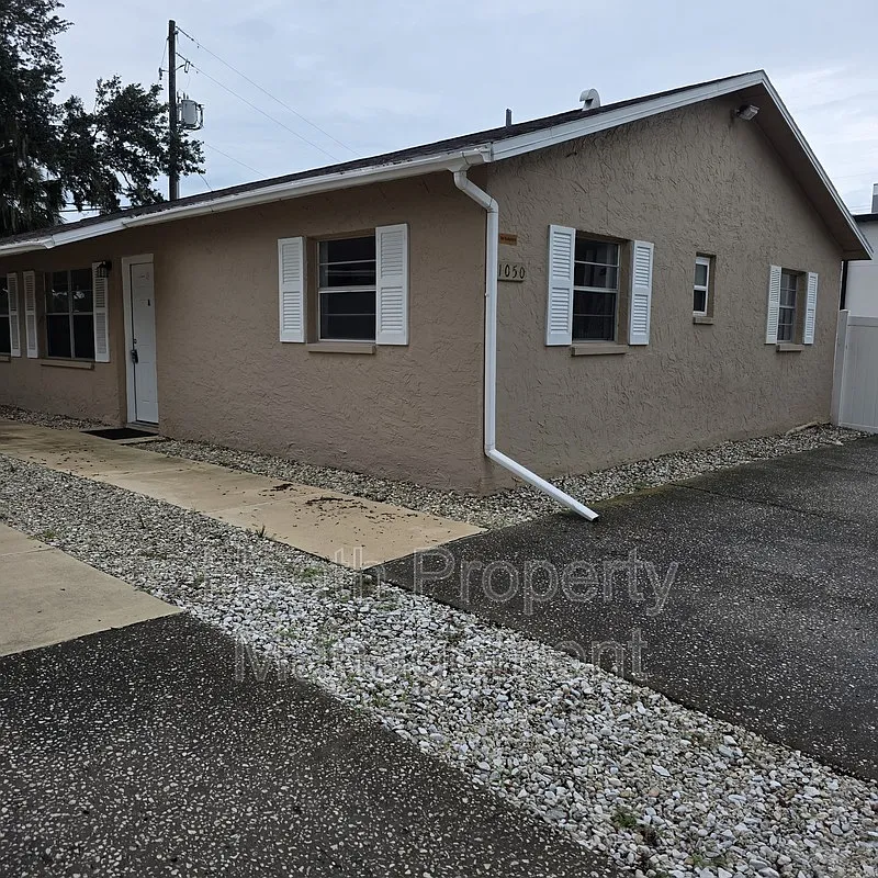 2 bed, 1.0 bath, 840 sqft, $1,795 — Photo 1