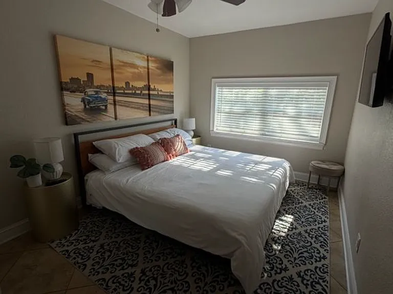 1015 W Coral St — Photo 13