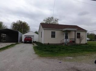 315 N Mill St, Martinsville, IL 62442