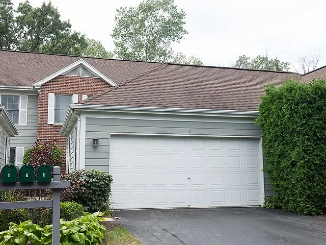 7 Newcastle Ln photo 1