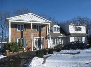 87 Nostrand Ave, Port Jefferson Station, NY 11776