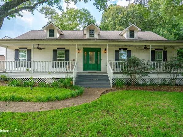 88388 Diamondhead Dr E, Diamondhead, MS 39525