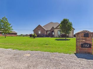 102 NE Blackberry Rd, Elgin, OK 73538