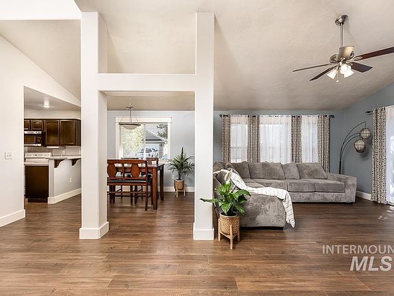 4th image of 9818 W Sleepy Hollow Ln