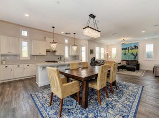 897 Farmhouse Way, Folsom, CA 95630