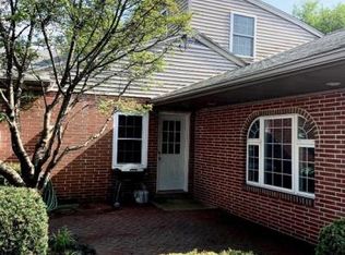 16 N Penryn Rd, Manheim, PA 17545