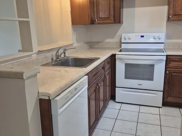 5011 W Oakland Park Blvd APT 105, Fort Lauderdale, FL 33313