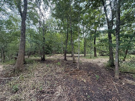 3rd image of Jack Dwyer Rd
