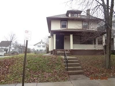 1st image of 904 Harvard Blvd