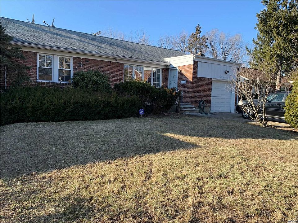 1st image of 872 Niagara St