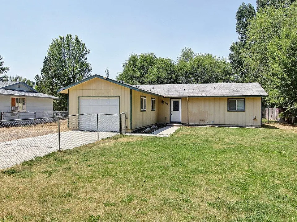 211 S Highland Dr