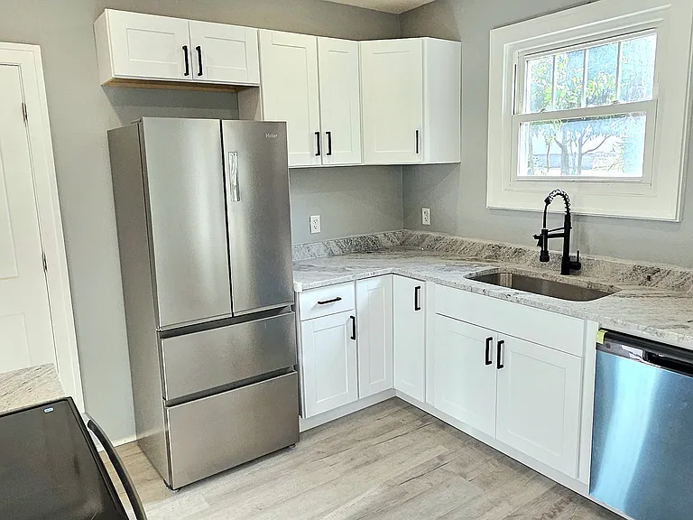 6 Hamilton Heath Dr — Photo 11