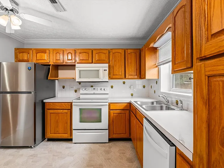 119 Newberry Cir — Photo 10