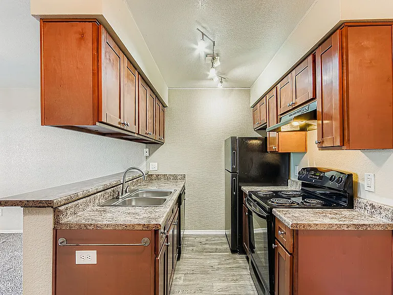 Rise Mountain Ridge — Photo 35