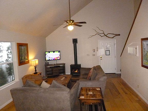 4th image of 7507 Yosemite Park Way