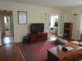 24215 Church St, Douglaston, NY 11363