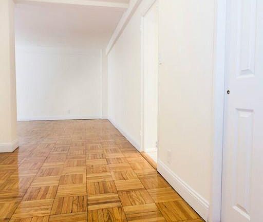 3rd image of 141 E 89th St APT 9M