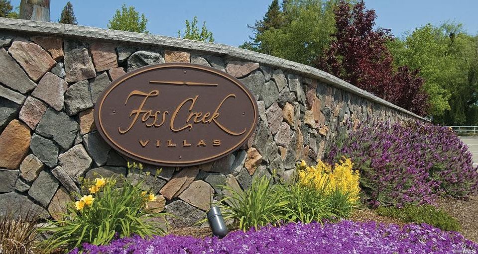 1st image of 206 Foss Creek Cir APT B