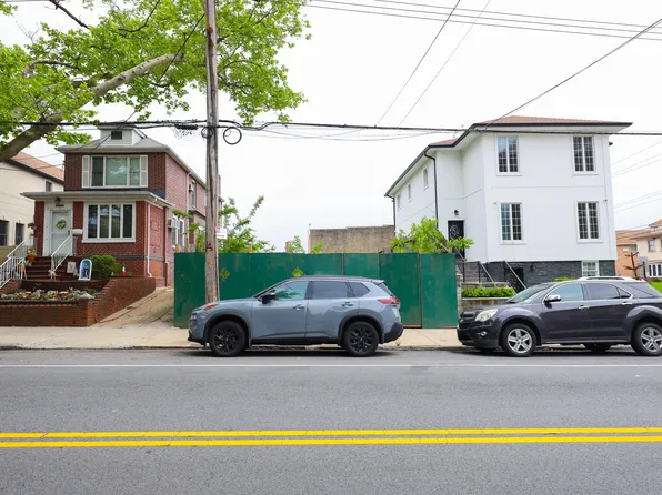 7917 12th Avenue image 1 of 10