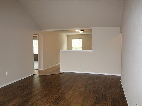 4th image of 308 E Laurel Ave