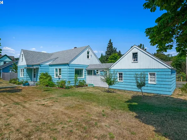 1112 Birch Ave, Cottage Grove, OR 97424