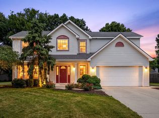5048 Stapleton Dr, Kalamazoo, MI 49009