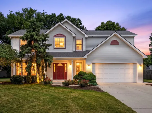 5048 Stapleton Dr, Kalamazoo, MI 49009
