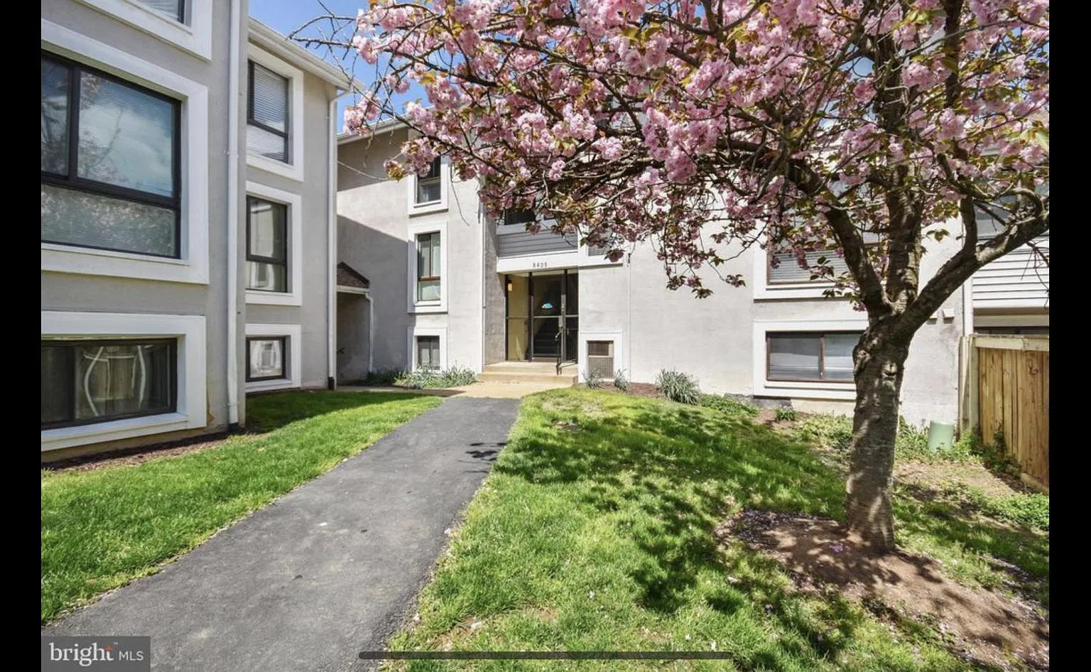 8605 Village Way — Photo 1