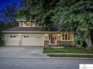 7113 S 140th St, Omaha, NE 68138