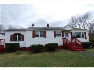 147 Loon Hill Rd, Dracut, MA 01826