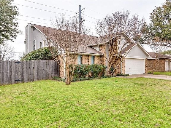 3rd image of 2049 Parkridge Dr