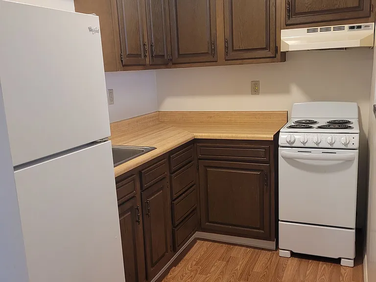 Tanglewood Apartments — Photo 23