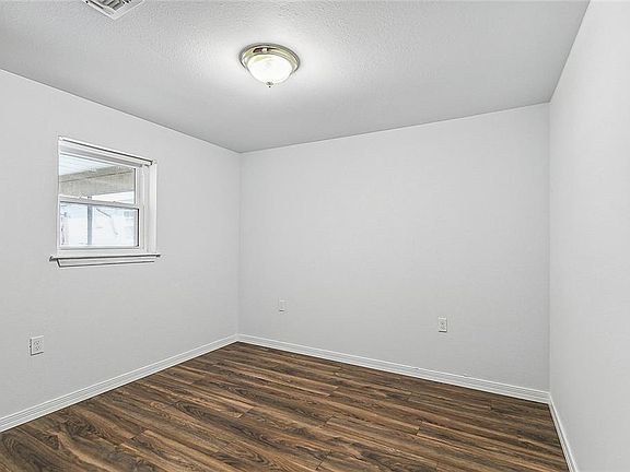 5th image of 877 Avenue A