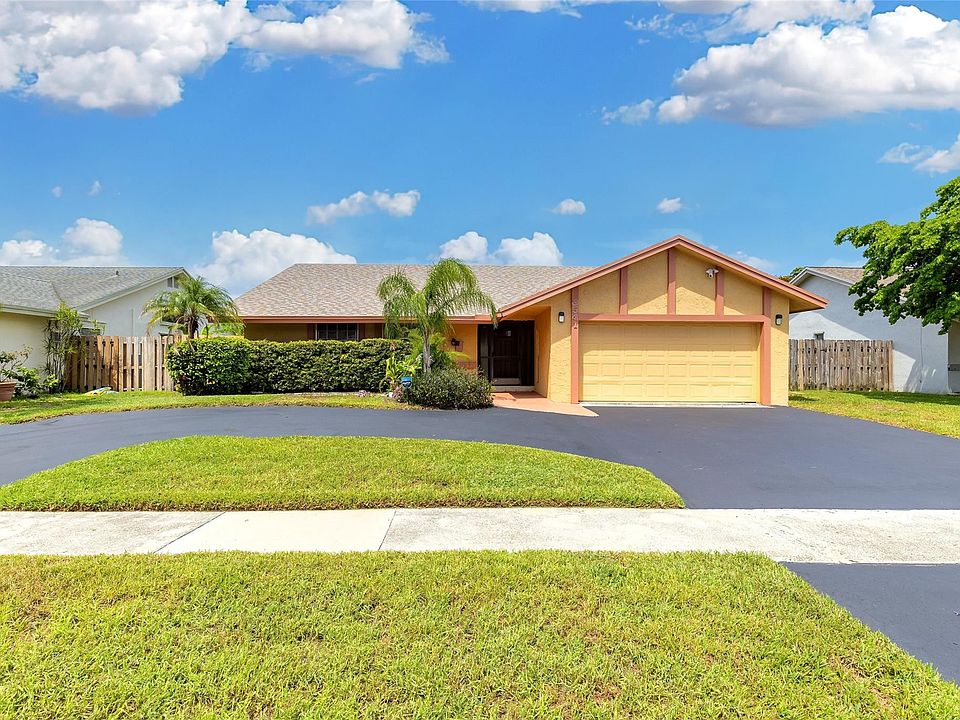 1st image of 9541 NW 31st Place