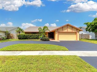 9541 NW 31st Pl, Sunrise, FL 33351