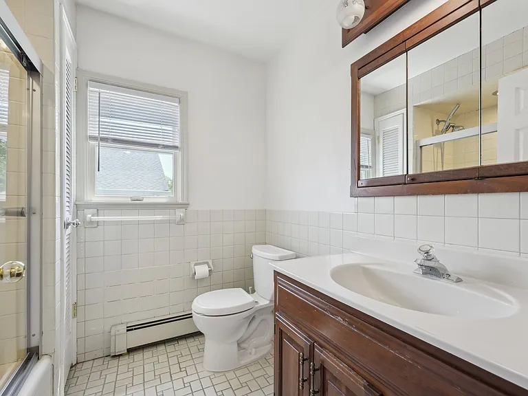 211 Pinelynn Rd — Photo 12