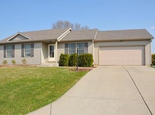 30417 Dunhill Xing, Elkhart, IN 46517