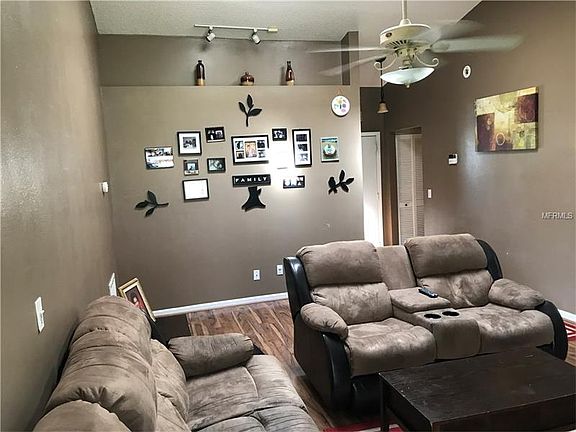 3rd image of 1441 Portola Ave