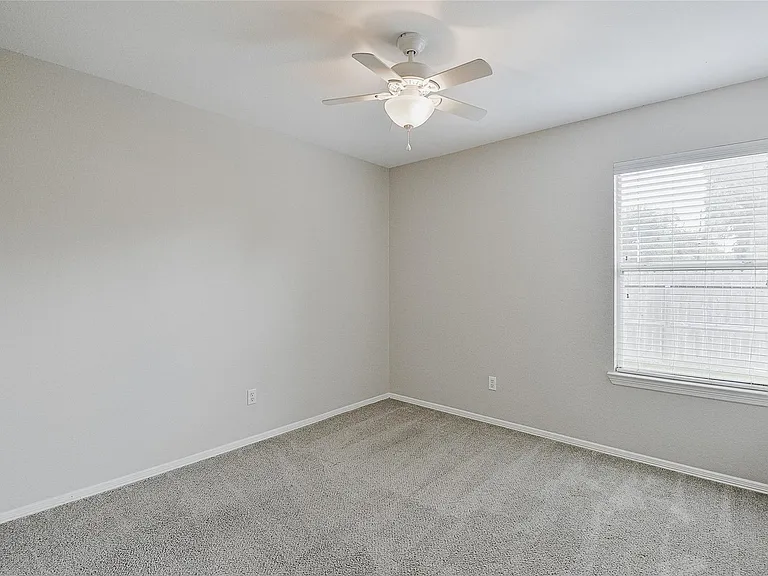 24415 Strong Pine Dr — Photo 23