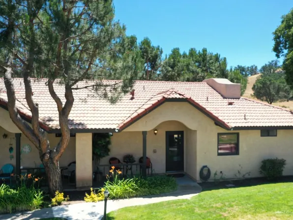 28881 Shannon Ct APT 19, Tehachapi, CA 93561