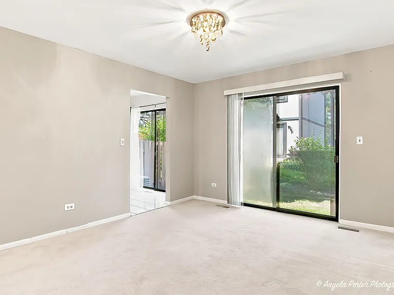 246 Shadowbend Dr — Photo 12