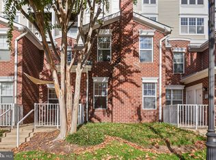 1641 International Dr #TOWNHOUSE 26, McLean, VA 22102