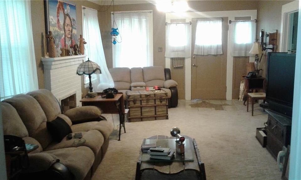 1st image of 2625 Hunt St