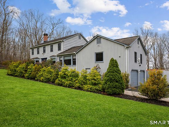 2nd image of 17 Abbotts Hill Road